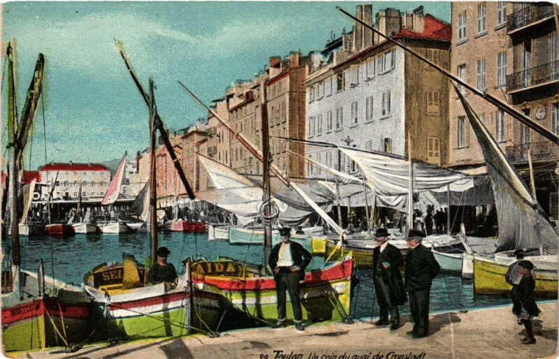 Carte postale ancienne Toulon Un coin du quai de Cronstadt à Toulon