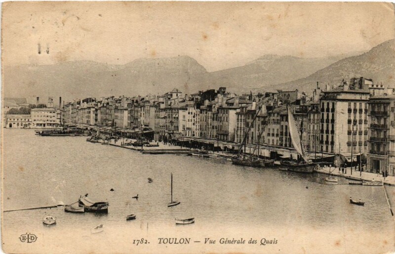 Carte postale ancienne Toulon Vue générale des Quais à Toulon