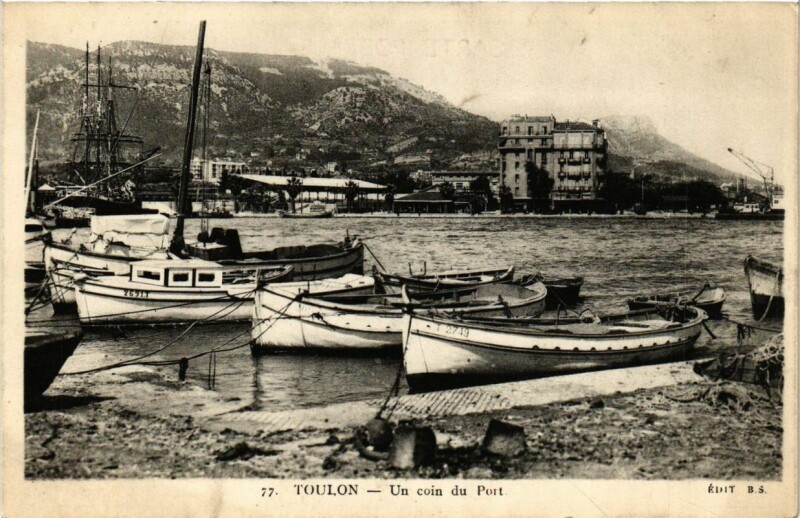 Carte postale ancienne Toulon Un coin du Port à Toulon