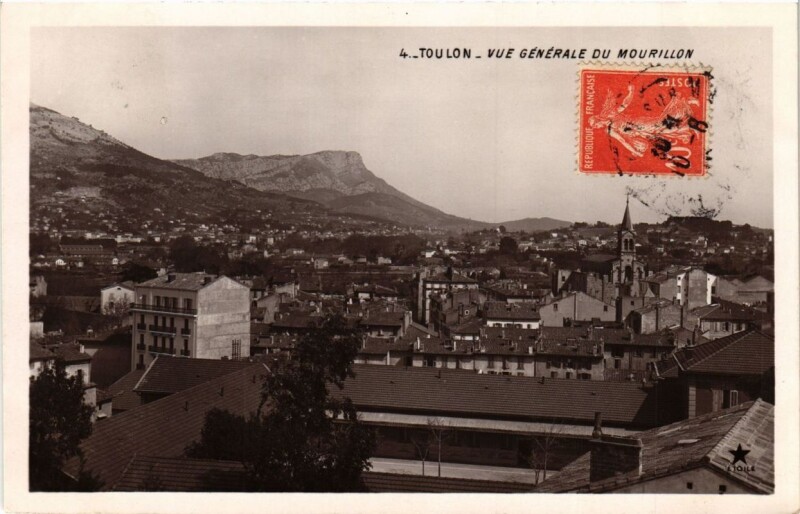Carte postale ancienne Toulon Vue générale du Mourillon à Toulon