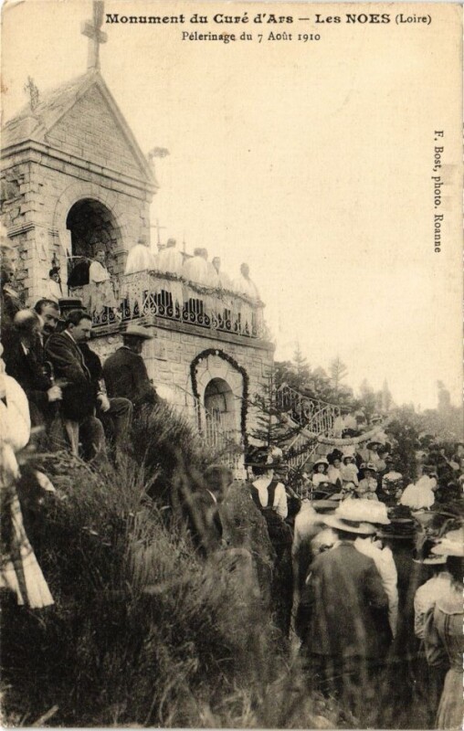 Carte postale ancienne Monument du Curé d'Ars - Les Noes - Pélegrine du 7 Aout 1910
