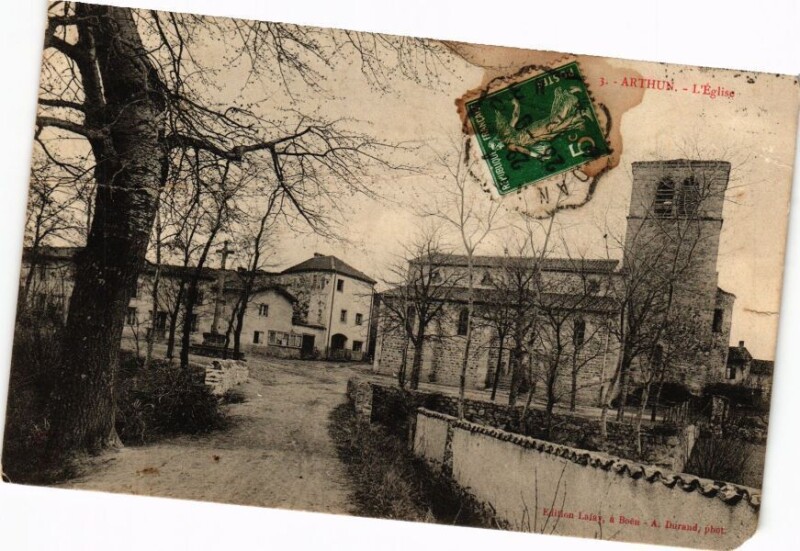 Carte postale ancienne Arthus - L'Eglise