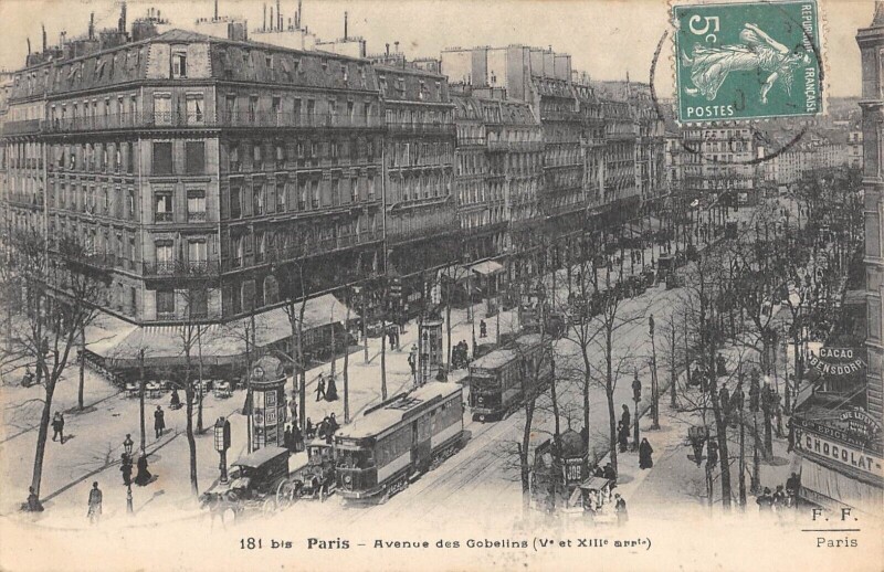 Carte postale ancienne Paris / Paris 13e / Avenue Des Gobelins / Tramway à Paris 13e