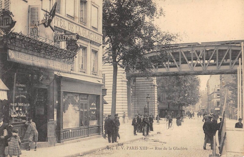 Carte postale ancienne Rue de la Glacière à Paris 13e
