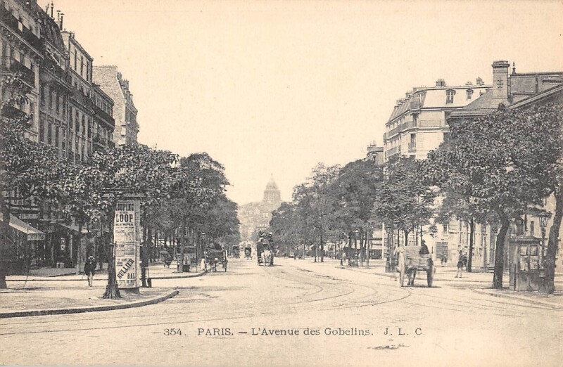 Carte postale ancienne L'Avenue des Gobelins à Paris 13e