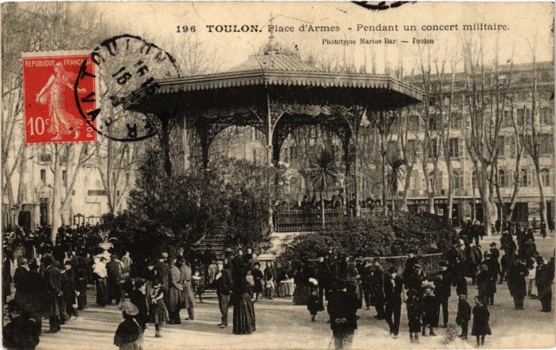 Carte postale ancienne Toulon - Place d'Armes à Toulon