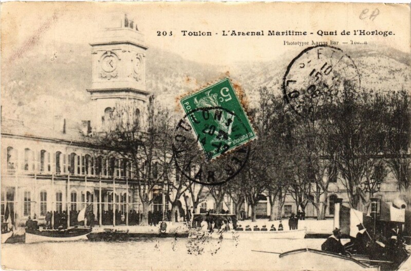 Carte postale ancienne Toulon L'Arsenal maritime le Quai de l'Horloge à Toulon