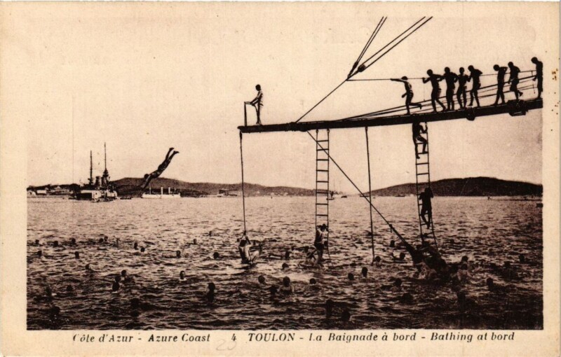 Carte postale ancienne Toulon La Baignade a bord à Toulon