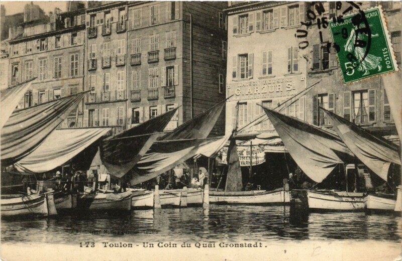 Carte postale ancienne Toulon Un coin du quai Cronstadt à Toulon