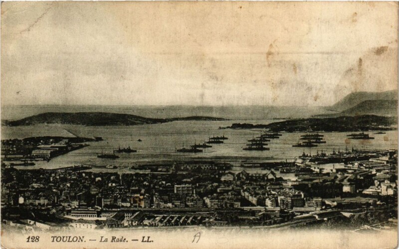 Carte postale ancienne Toulon La Rade à Toulon