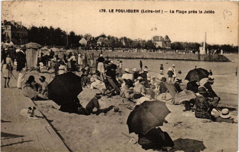Carte postale ancienne Le Pouliguen - La Plage pres la Jetée au Pouliguen