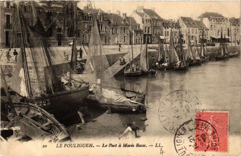 Carte postale ancienne Le Pouliguen - Le Port a Marée Basse au Pouliguen