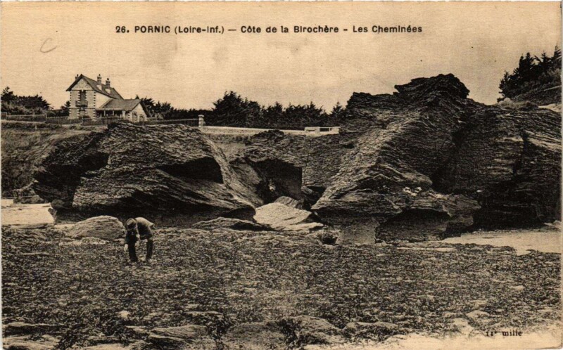 Carte postale ancienne Pornic - Cote de la Birochere - Les Cheminées à Pornic