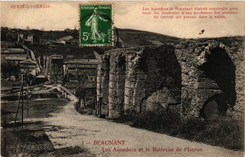 Carte postale ancienne Beaunant - Les Aqueducs et le Ruisseau de l'Izeron