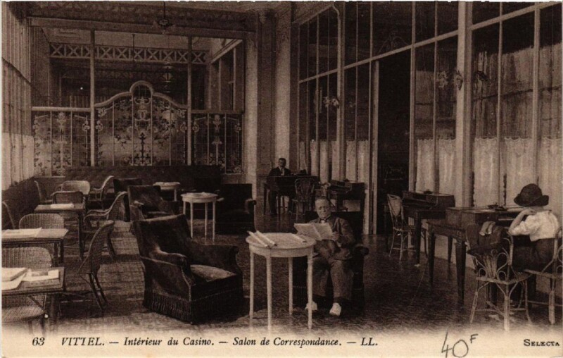 Carte postale ancienne Vittel Interieur du Casino. à Vittel