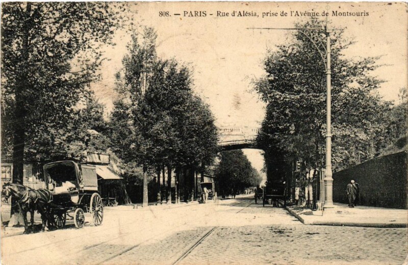 Carte postale ancienne Rue d'Alésia, prise de l'Avenue de Montsouris à Paris 14e