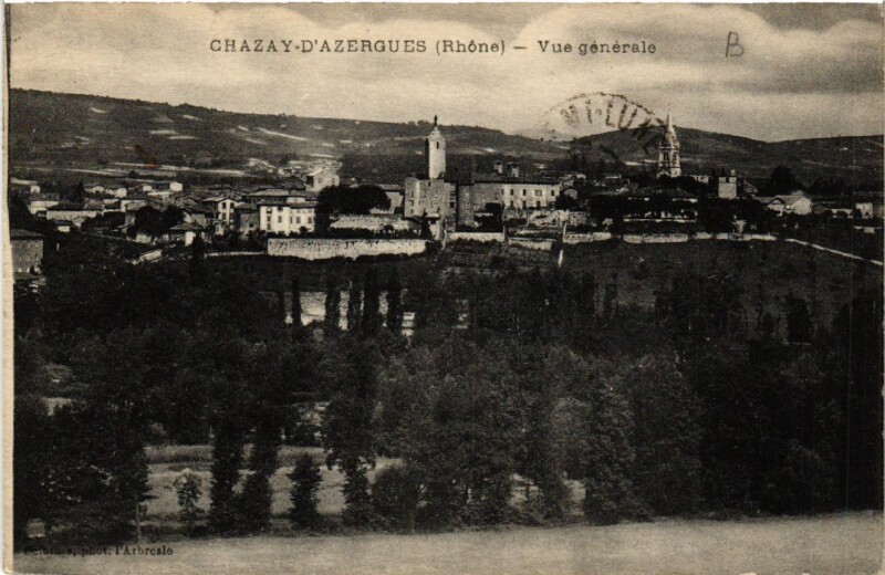 Carte postale ancienne Chazay-d'Azergues vue générale à Chazay-d'Azergues