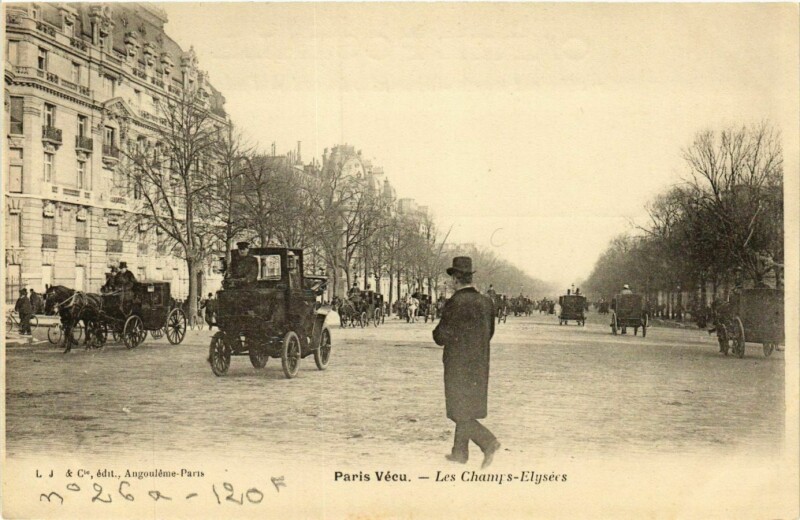 Carte postale ancienne Paris Vecu. Les Champs-Elysees.
