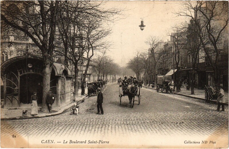 Carte postale ancienne Caen Le Boulevard Saint-Pierre