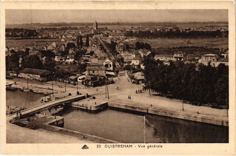 Carte postale ancienne Ouistreham Vue Generale à Ouistreham
