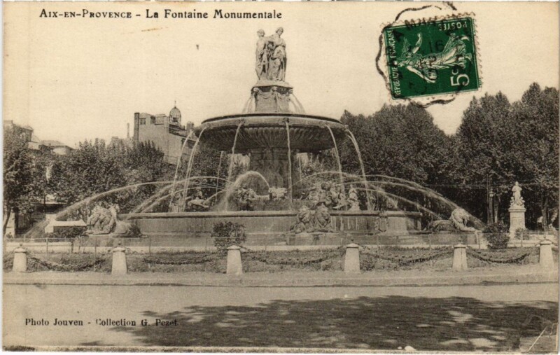 Carte postale ancienne Aix-en-Provence La Fontaine Monumentale à Aix-en-Provence