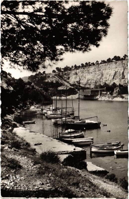 Carte postale ancienne Cassis Calanque de Port-Miou à Cassis