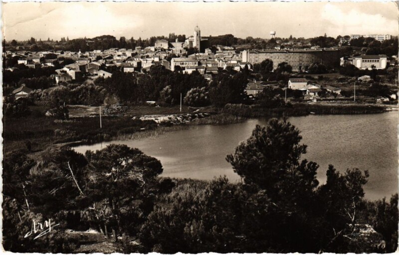 Carte postale ancienne Istres Vue Generale à Istres