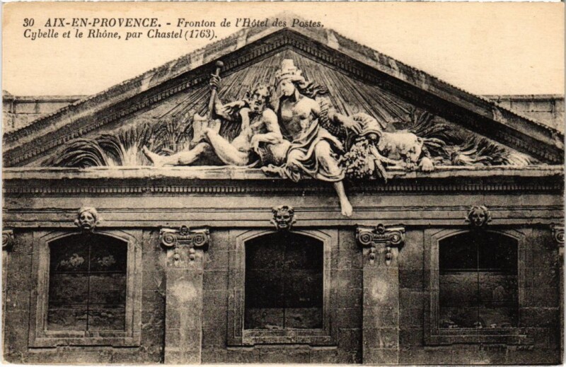 Carte postale ancienne Aix-en-Provence Fronton de l'Hotel des Postes à Aix-en-Provence