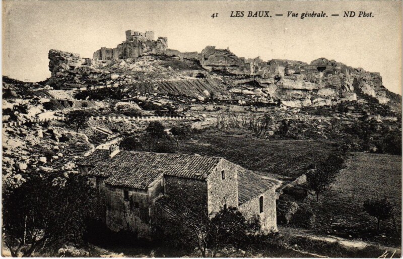 Carte postale ancienne Les Baux Vue Generale