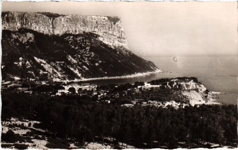 Carte postale ancienne Cassis Cap Canaille à Cassis