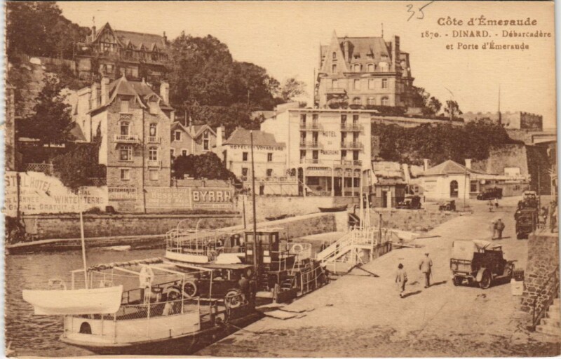 Carte postale ancienne Dinard Debarcadere et Porte d'Emeraude à Dinard