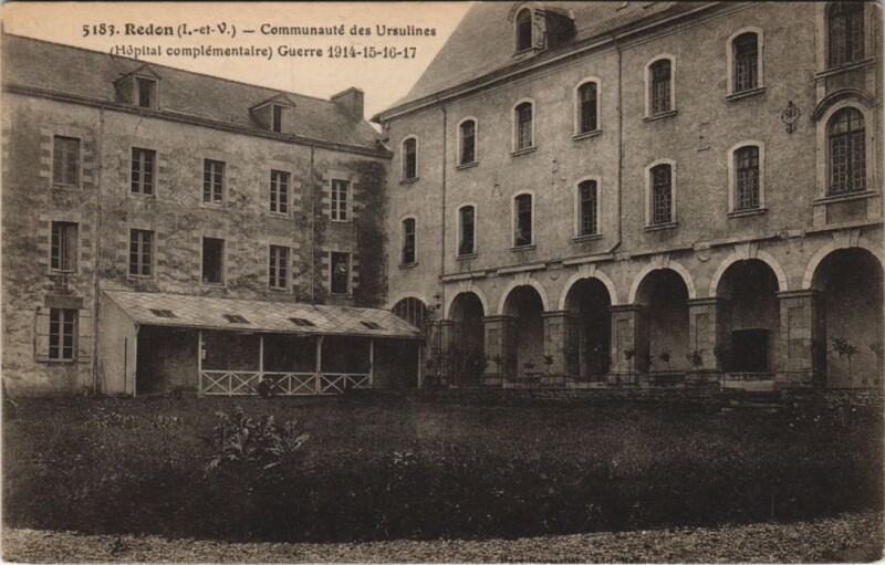 Carte postale ancienne Redon Communaute des Ursulines à Redon