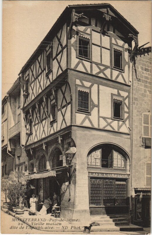 Carte postale ancienne Clermont Ferrand Maison de l'Apothicaire à Clermont-Ferrand