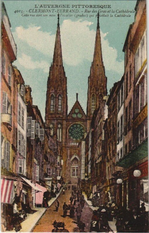Carte postale ancienne Clermont Ferrand Rue de Gras et la Cathedrale à Clermont-Ferrand