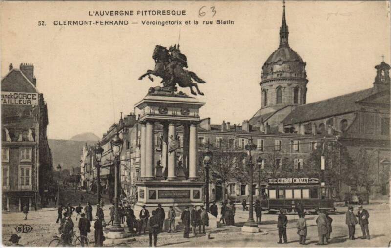 Carte postale ancienne Clermont Ferrand Statue de Vercingetorix à Clermont-Ferrand