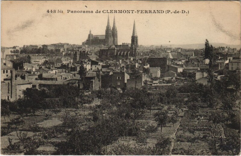 Carte postale ancienne Clermont Ferrand panorama à Clermont-Ferrand