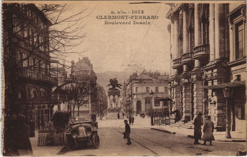 Carte postale ancienne Clermont Ferrand Boulevard Desaix à Clermont-Ferrand