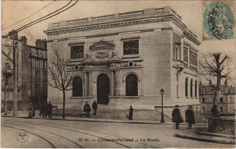 Carte postale ancienne Clermont Ferrand Le Musee à Clermont-Ferrand