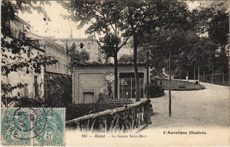 Carte postale ancienne Royat La source Saint Mart à Royat
