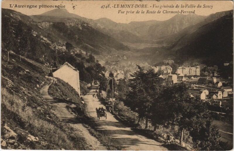 Carte postale ancienne Le Mont Dore vue generale à Mont-Dore