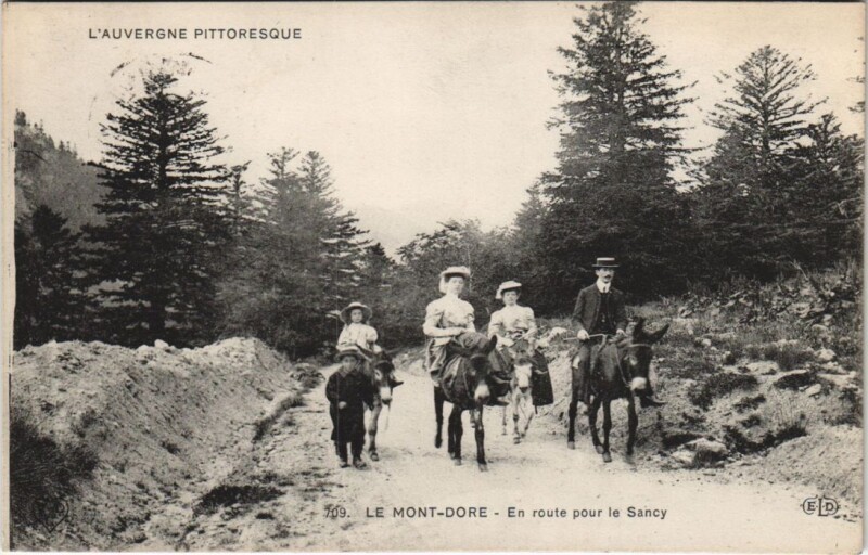 Carte postale ancienne Le Mont Dore En route pour le Sancy à Mont-Dore