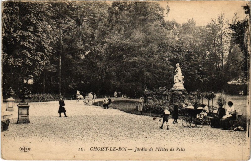 Carte postale ancienne Choisy le Roi Jardin de l'Hotel de Ville France à Choisy-le-Roi