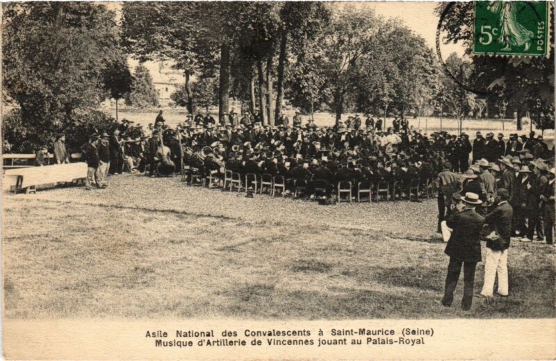 Carte postale ancienne St.Maurice Musique d'Artillerie de Vincennes Jouant France à Vincennes