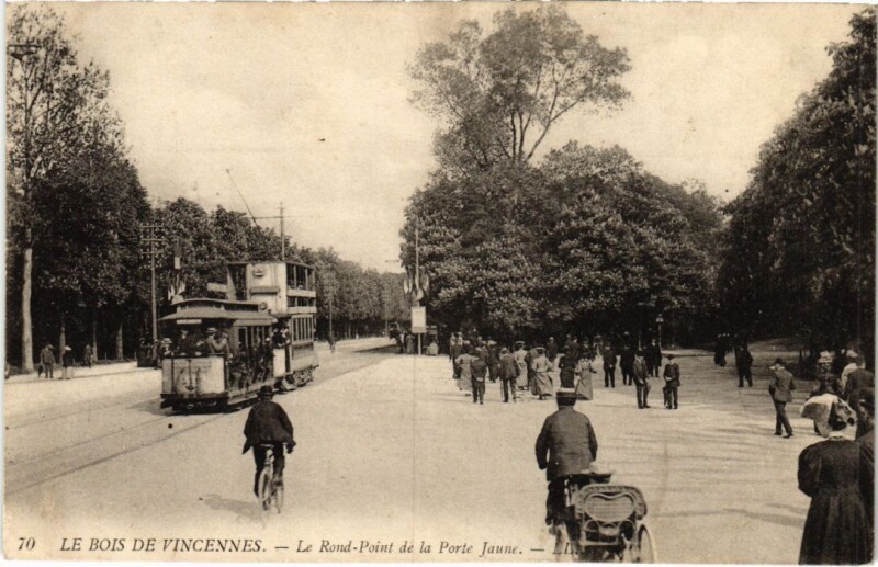 Carte postale ancienne Vincennes Le Rond Point de la Porte Jaune France à Vincennes