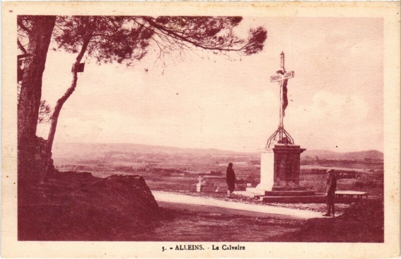 Carte postale ancienne Alleins Le Calvaire à Alleins