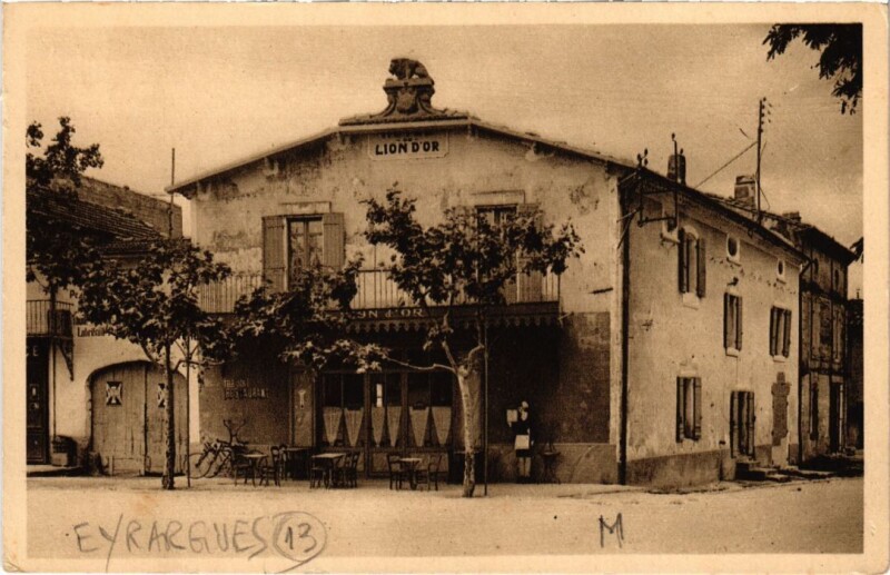 Carte postale ancienne Eyragues Hotel du Lion-d'Or à Eyragues
