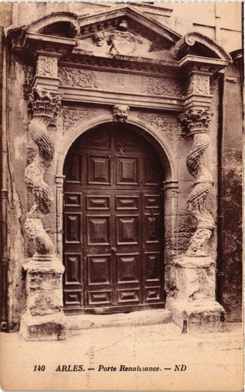 Carte postale ancienne Arles Porte Renaissance à Arles