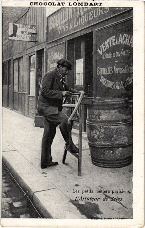 Carte postale ancienne Paris Petits Metiers l'affuteur de Scies