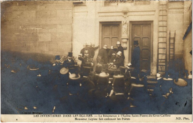 Carte postale ancienne Paris Résistance a l'Eglise Saint-Pierre-du-Gros-Caillou M. Lépine à Paris
