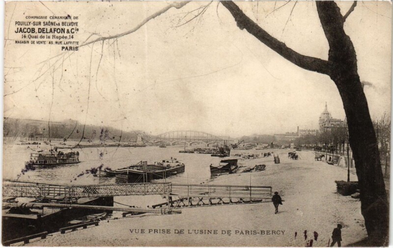 Carte postale ancienne Paris 12e Vue prise de l'Usine de Bercy à Paris 12e